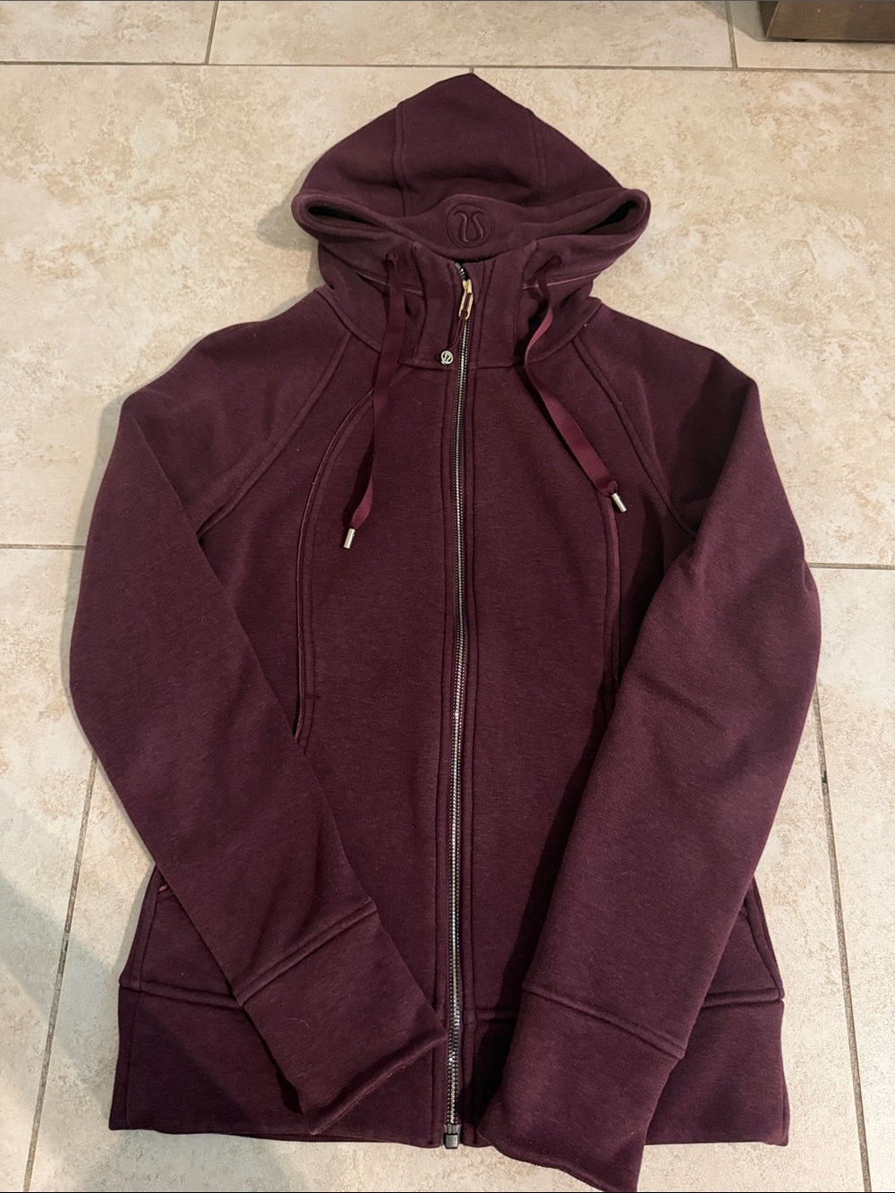 Lululemon size 4 plush scuba hoodie gold zipper maroon with maroon plush